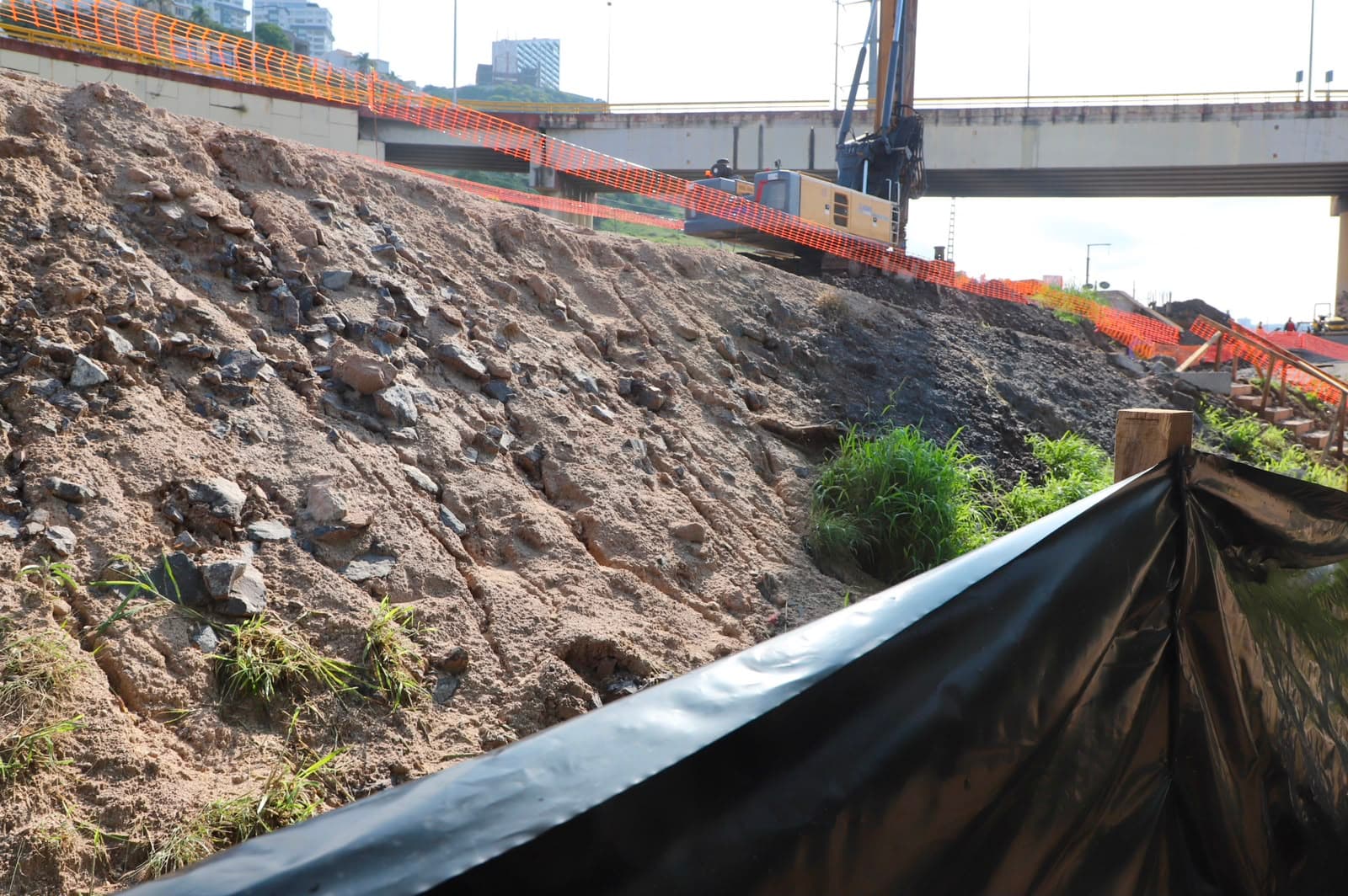 Oficialía Mayor implementará estrategia de movilidad laboral ante obras del Tren México-Querétaro