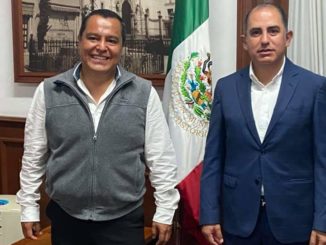 Octavio Mata (der) será el nuevo delegado del Centro Histórico en lugar de Salvador Martínez (izq).